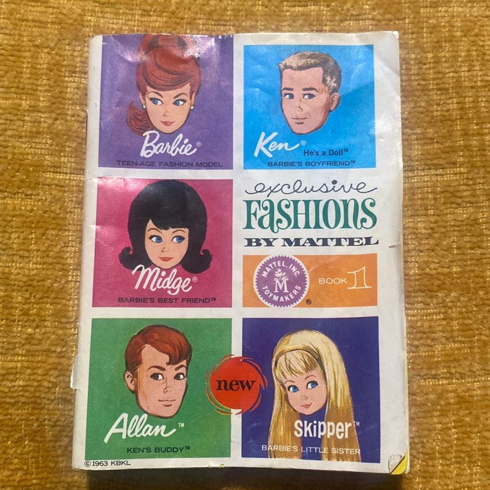 Barbie Vintage Exclusive Fashions by Mattel Book 1
